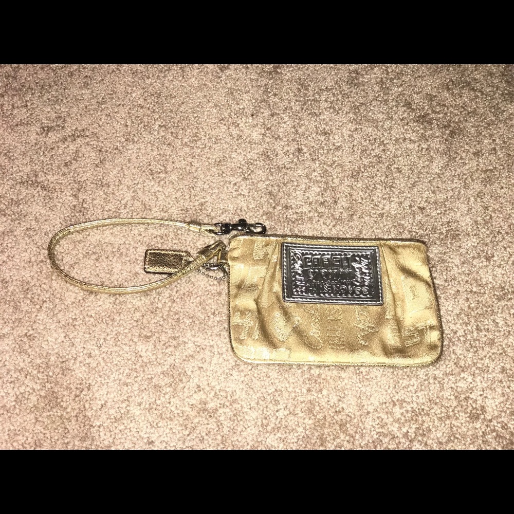 Coach poppy wristlet
